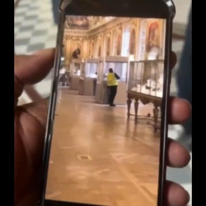 France broadcaster obtains video it says show the Louvre Museum robbery
